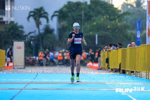 Race photo from Nu Skin Run 10K