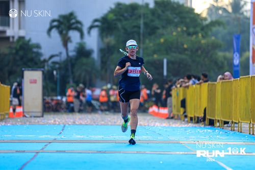 Race photo from Nu Skin Run 10K