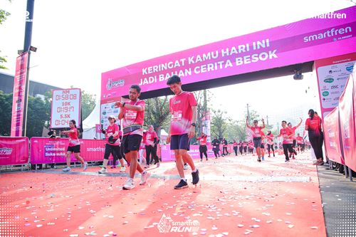 Race photo from Smartfren Run 2025 