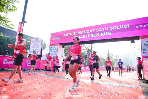 Race photo from Smartfren Run 2025 