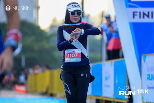 Race photo from Nu Skin Run 10K