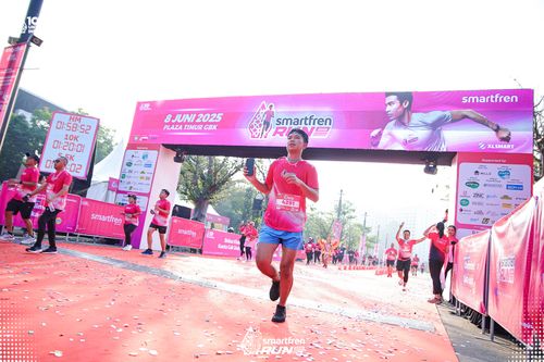 Race photo from Smartfren Run 2025 