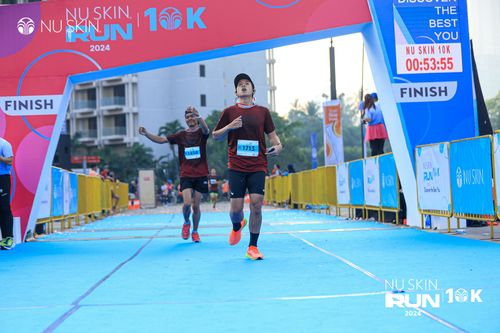Race photo from Nu Skin Run 10K