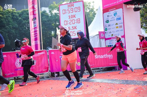 Race photo from Smartfren Run 2025 