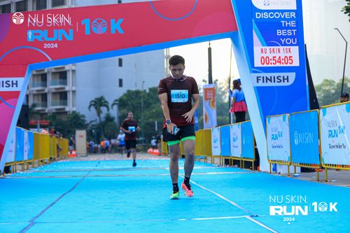 Race photo from Nu Skin Run 10K
