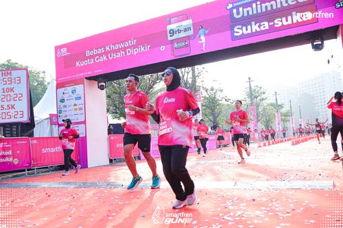 Race photo from Smartfren Run 2025 