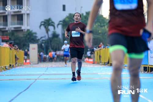 Race photo from Nu Skin Run 10K