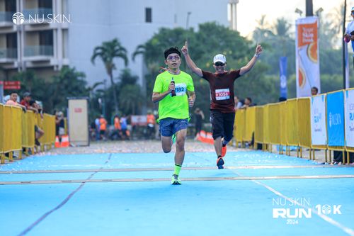 Race photo from Nu Skin Run 10K