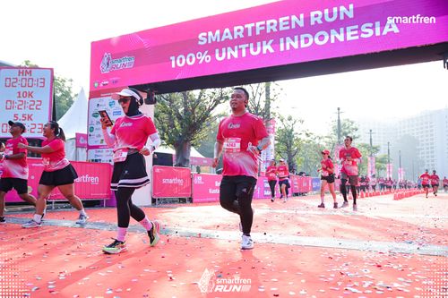 Race photo from Smartfren Run 2025 
