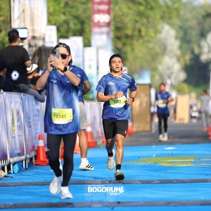 Race photo from BOGORUN 2026