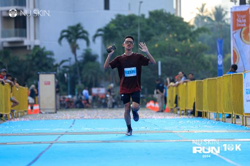 Race photo from Nu Skin Run 10K