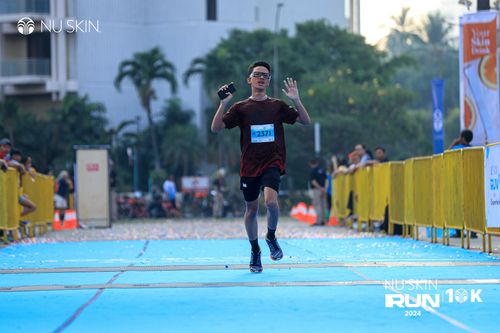 Race photo from Nu Skin Run 10K