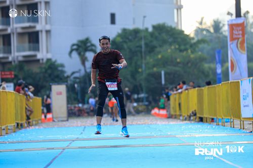 Race photo from Nu Skin Run 10K