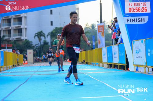 Race photo from Nu Skin Run 10K