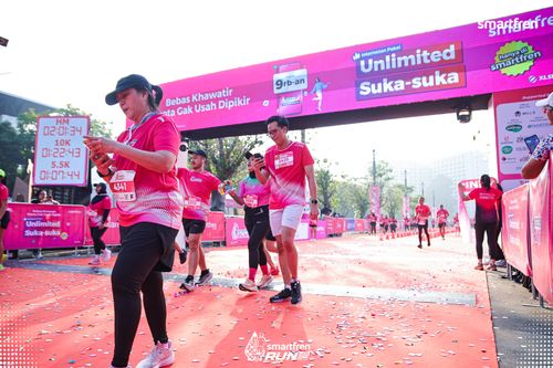 Race photo from Smartfren Run 2025 