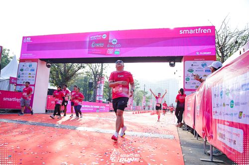 Race photo from Smartfren Run 2025 