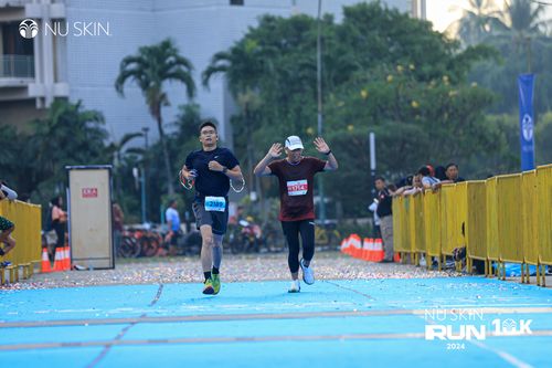 Race photo from Nu Skin Run 10K