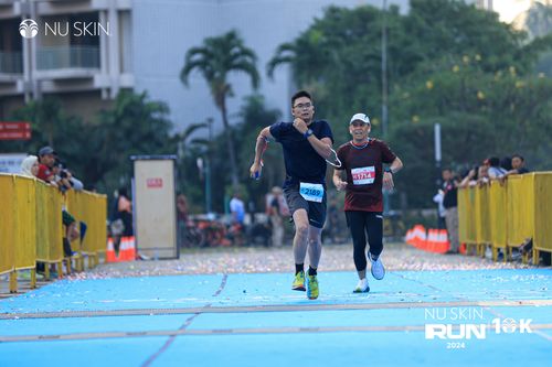 Race photo from Nu Skin Run 10K