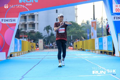 Race photo from Nu Skin Run 10K