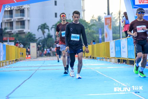 Race photo from Nu Skin Run 10K