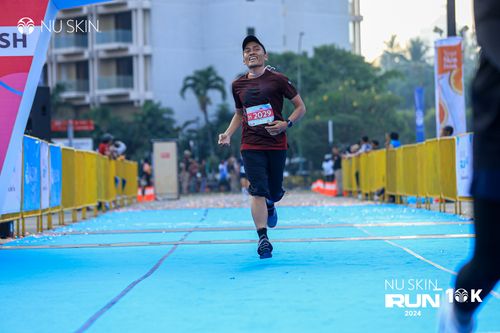 Race photo from Nu Skin Run 10K