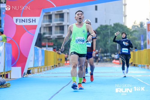 Race photo from Nu Skin Run 10K