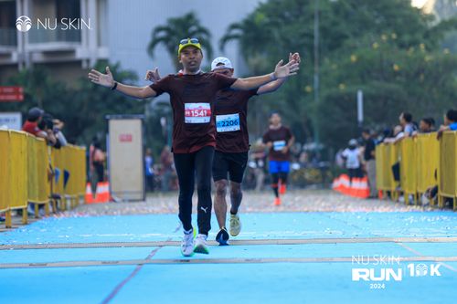 Race photo from Nu Skin Run 10K