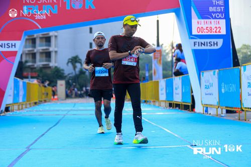 Race photo from Nu Skin Run 10K