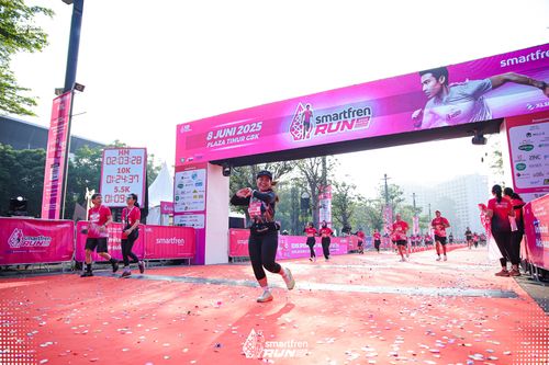Race photo from Smartfren Run 2025 