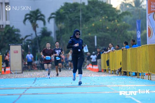 Race photo from Nu Skin Run 10K
