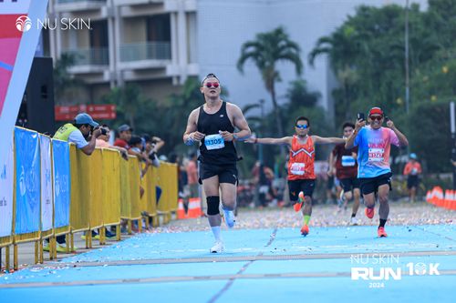 Race photo from Nu Skin Run 10K