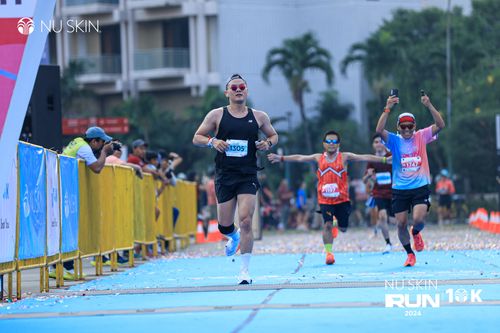 Race photo from Nu Skin Run 10K