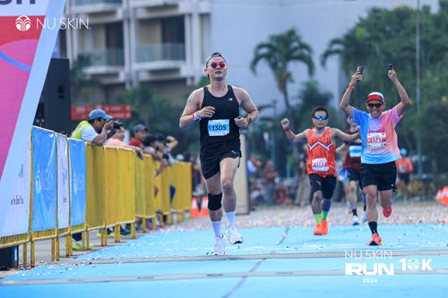 Race photo from Nu Skin Run 10K