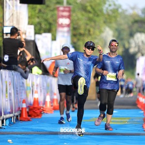 Race photo from BOGORUN 2026