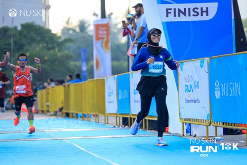 Race photo from Nu Skin Run 10K