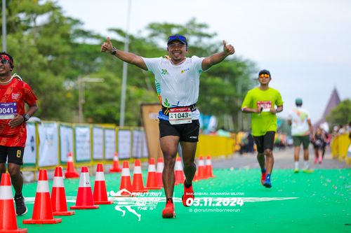 Race photo from Arutmin Borneo Run 2024