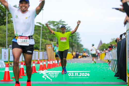 Race photo from Arutmin Borneo Run 2024