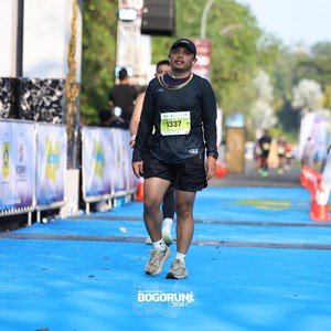 Race photo from BOGORUN 2026
