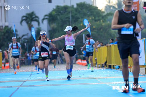 Race photo from Nu Skin Run 10K