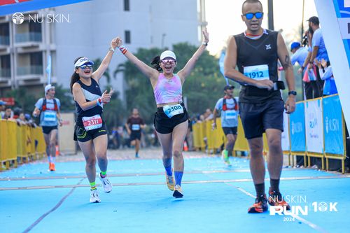 Race photo from Nu Skin Run 10K