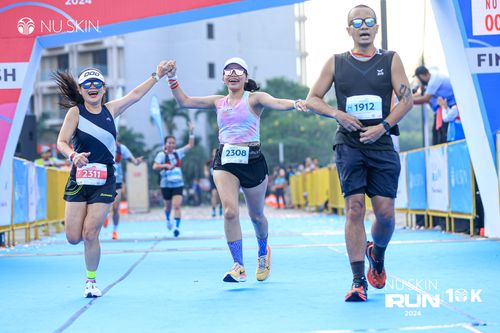 Race photo from Nu Skin Run 10K