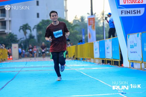 Race photo from Nu Skin Run 10K