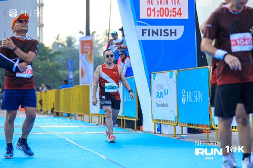 Race photo from Nu Skin Run 10K