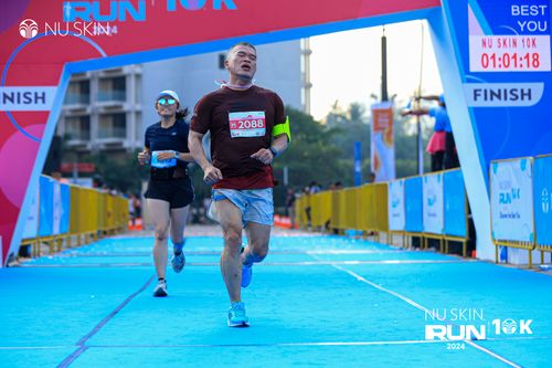 Race photo from Nu Skin Run 10K