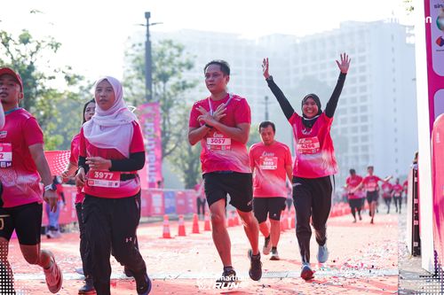 Race photo from Smartfren Run 2025 