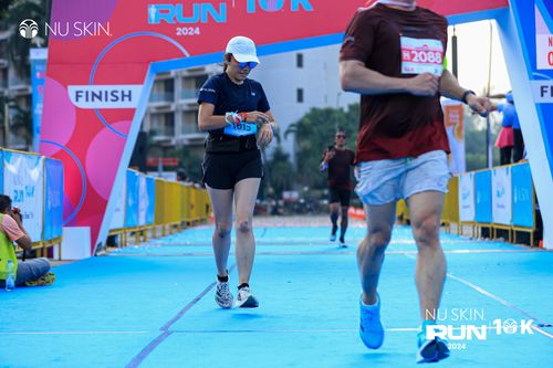Race photo from Nu Skin Run 10K