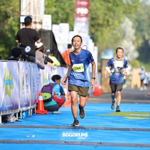 Race photo from BOGORUN 2026