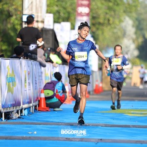 Race photo from BOGORUN 2026