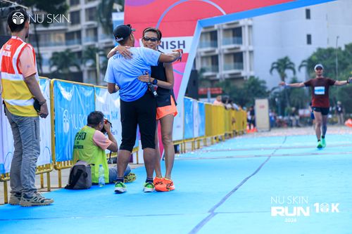 Race photo from Nu Skin Run 10K