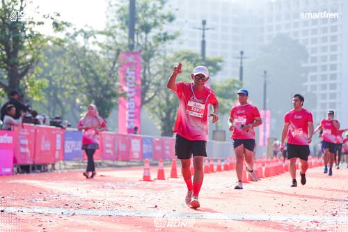 Race photo from Smartfren Run 2025 